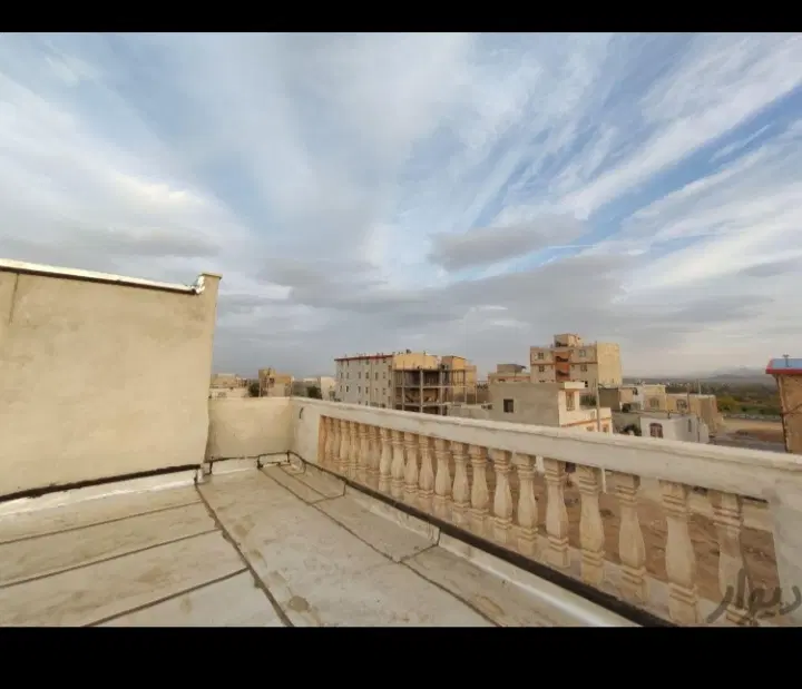 زمین مسکونی صفایه . شمالی .
