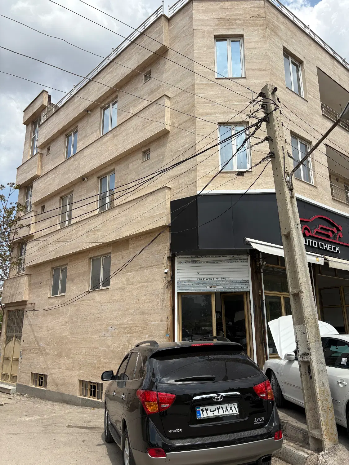 اجاره واحد خدماتی و مسکونی