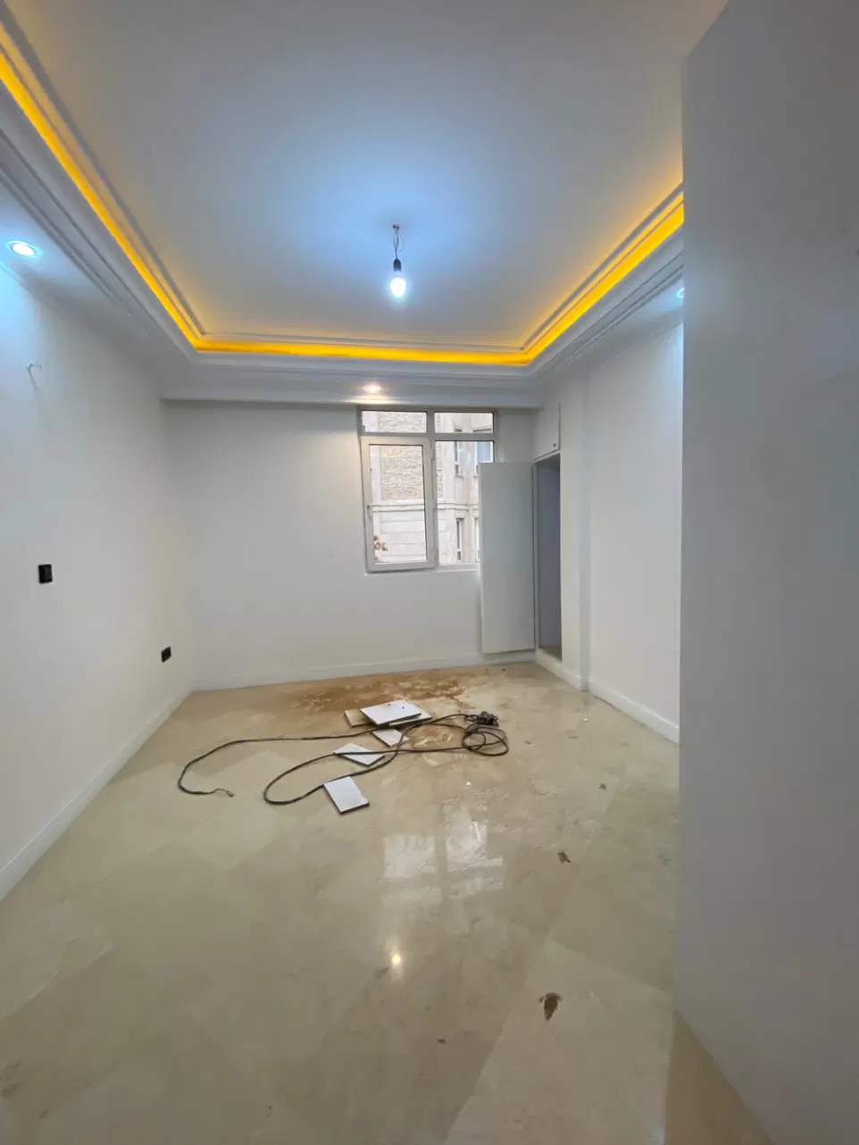 اپارتمان ۹۰متری  داراباد
