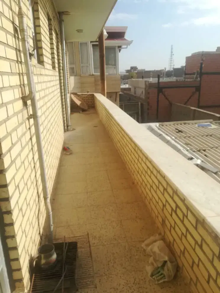 حیاط ویلایی و مسکونی ۴۴۰ متر