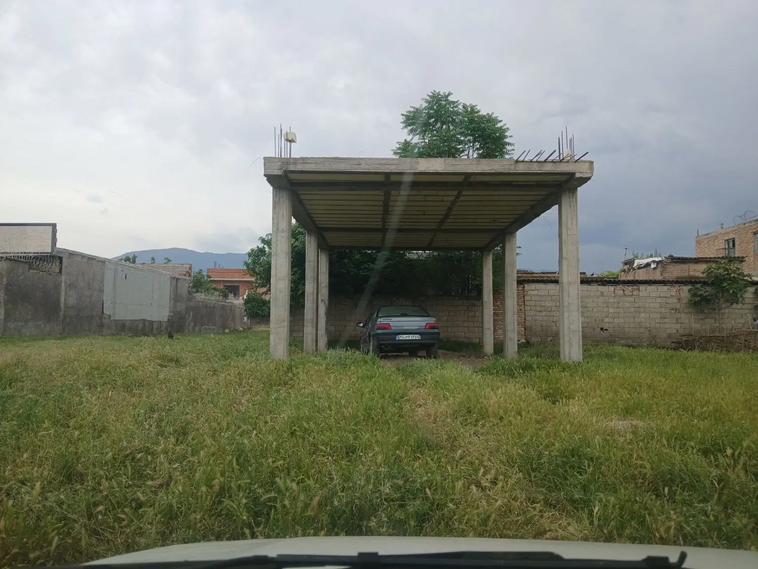 فروش ویلایی نیمه کاره آزادشهر
