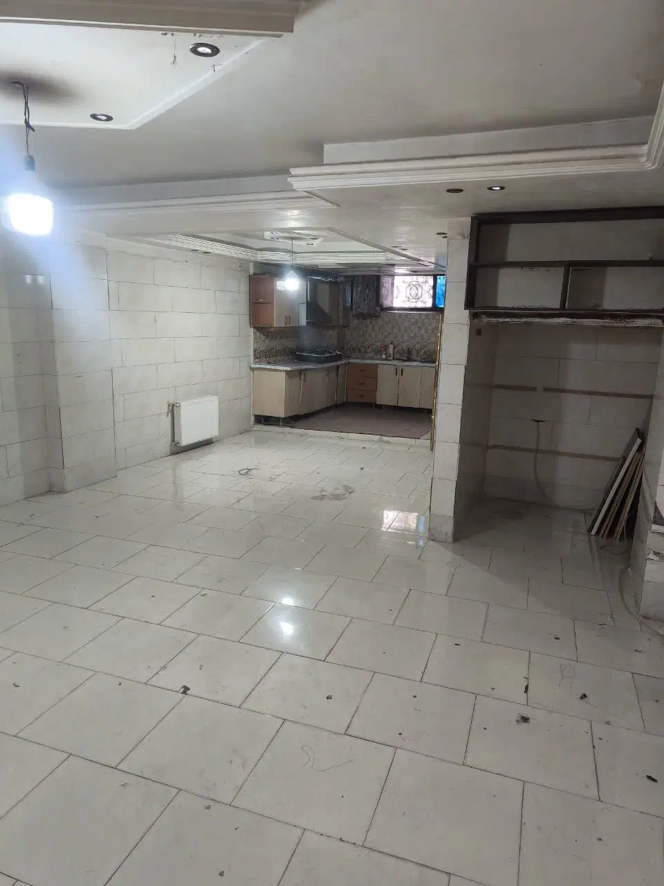 زیرهمکف ، درب مستقل به کوچه