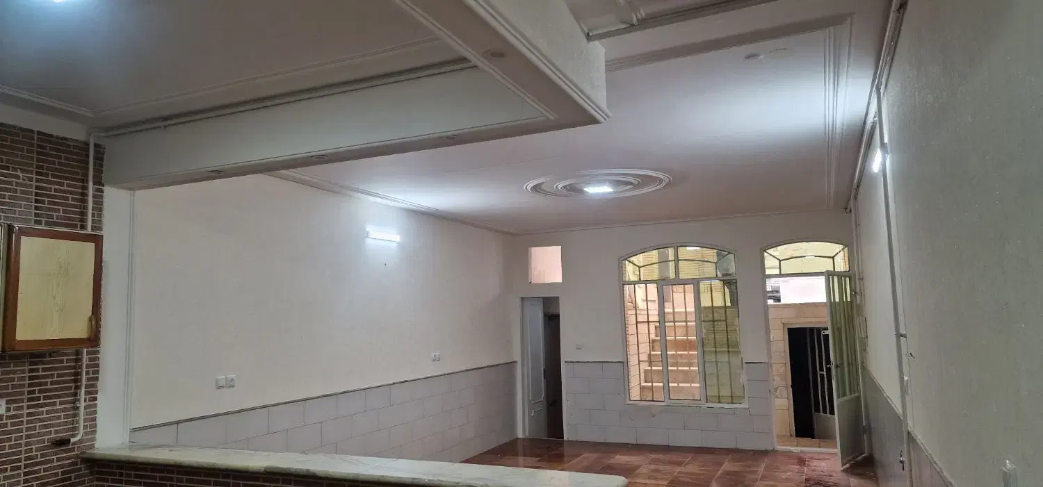 منزل مسکونی دوطبقه (ساحلی شمالی)