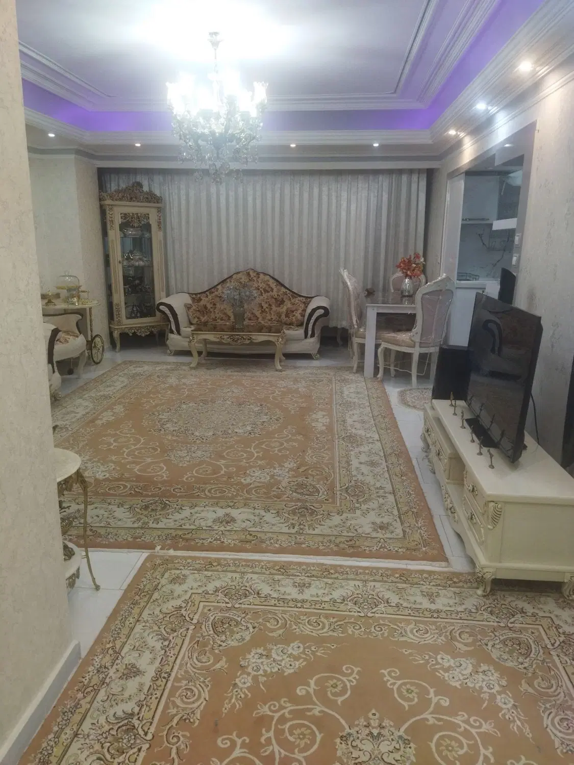 آپارتمان ۸۵ متر بعثت ولیعصر