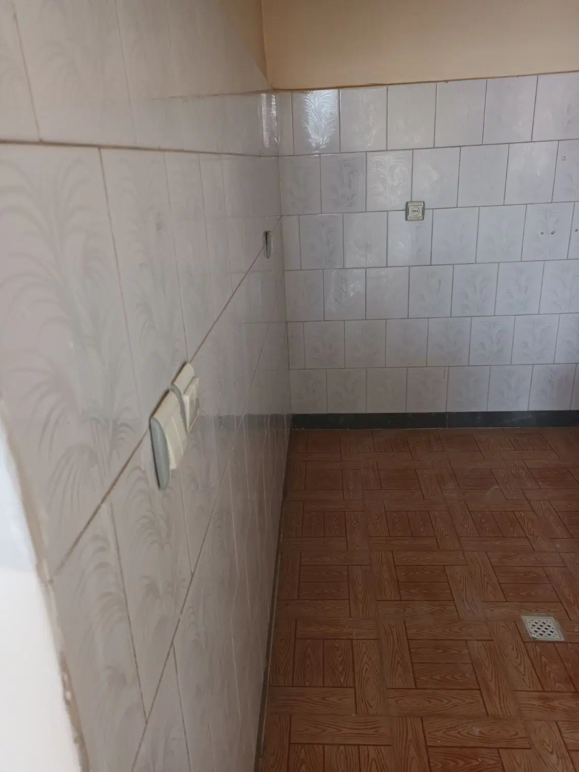 حیاط فروشی