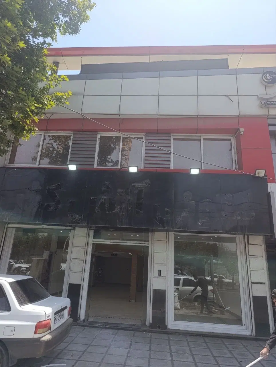 اجاره واحد تجاری ۲۵۰ متری