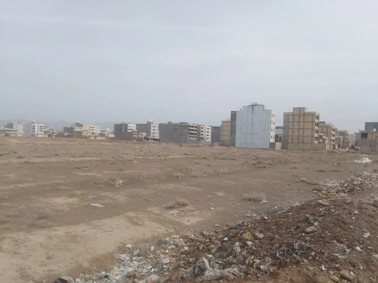 300 متر زمین پشت سایپا بعد گود خورشیدی
