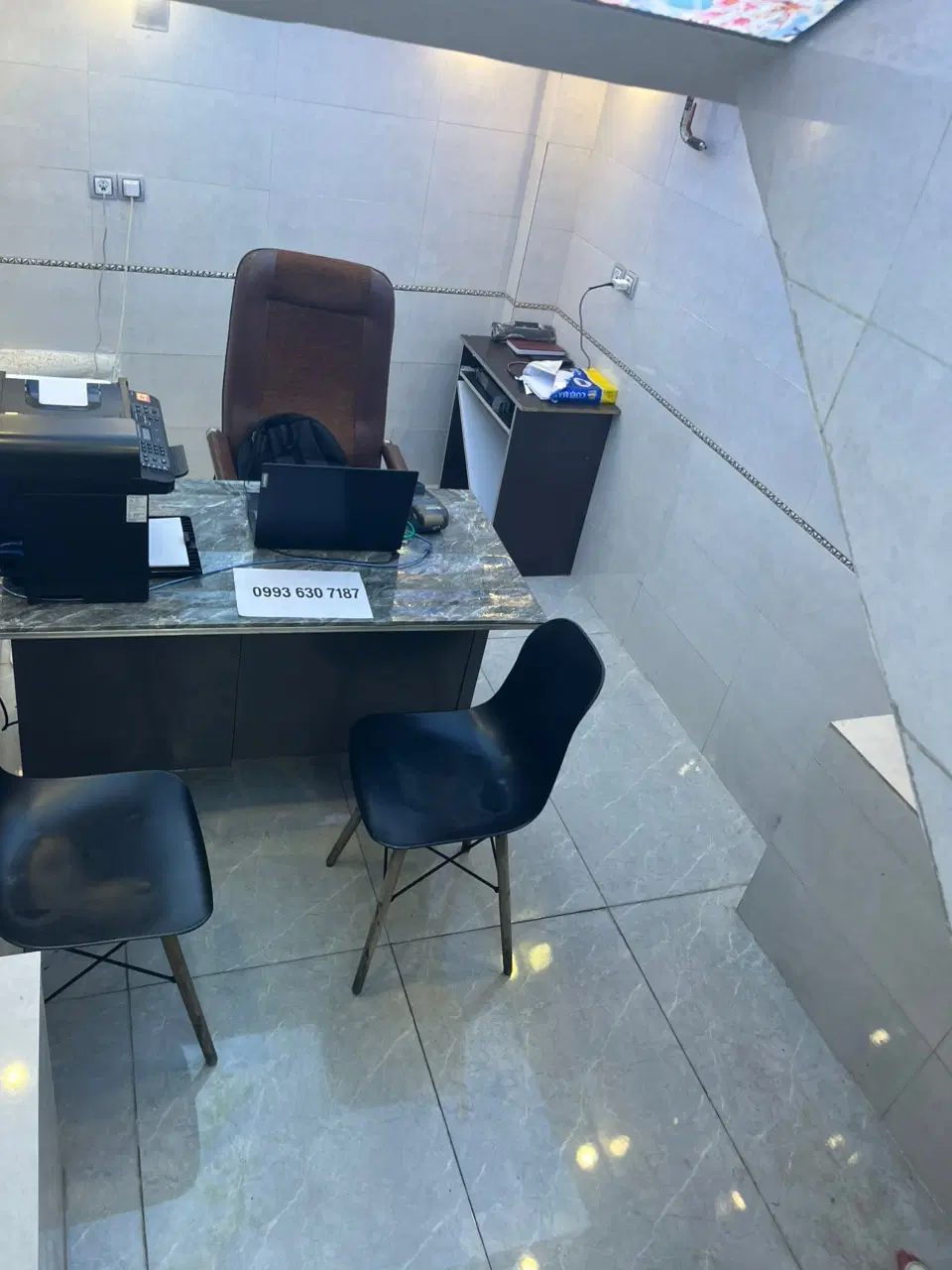 رهن واجاره مغازه 13mطالقانی جنوبی برخیابان اصلی
