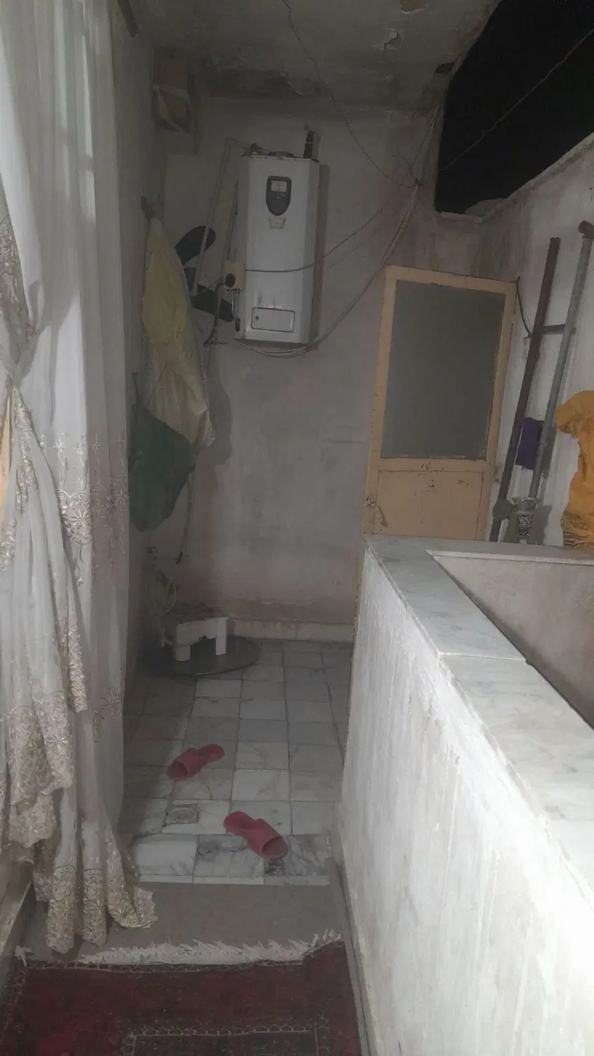 دو طبقه ۸۰ متری
