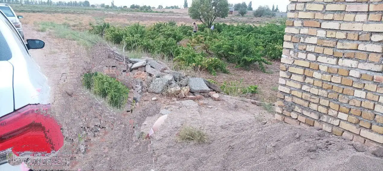 باغ و زمین مسکونی با کوچه ۸متری (مناسب ساخت ویلا)