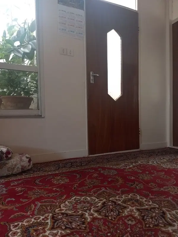 خانه قدیمی ساز قابل سکونت در خیابان تختی