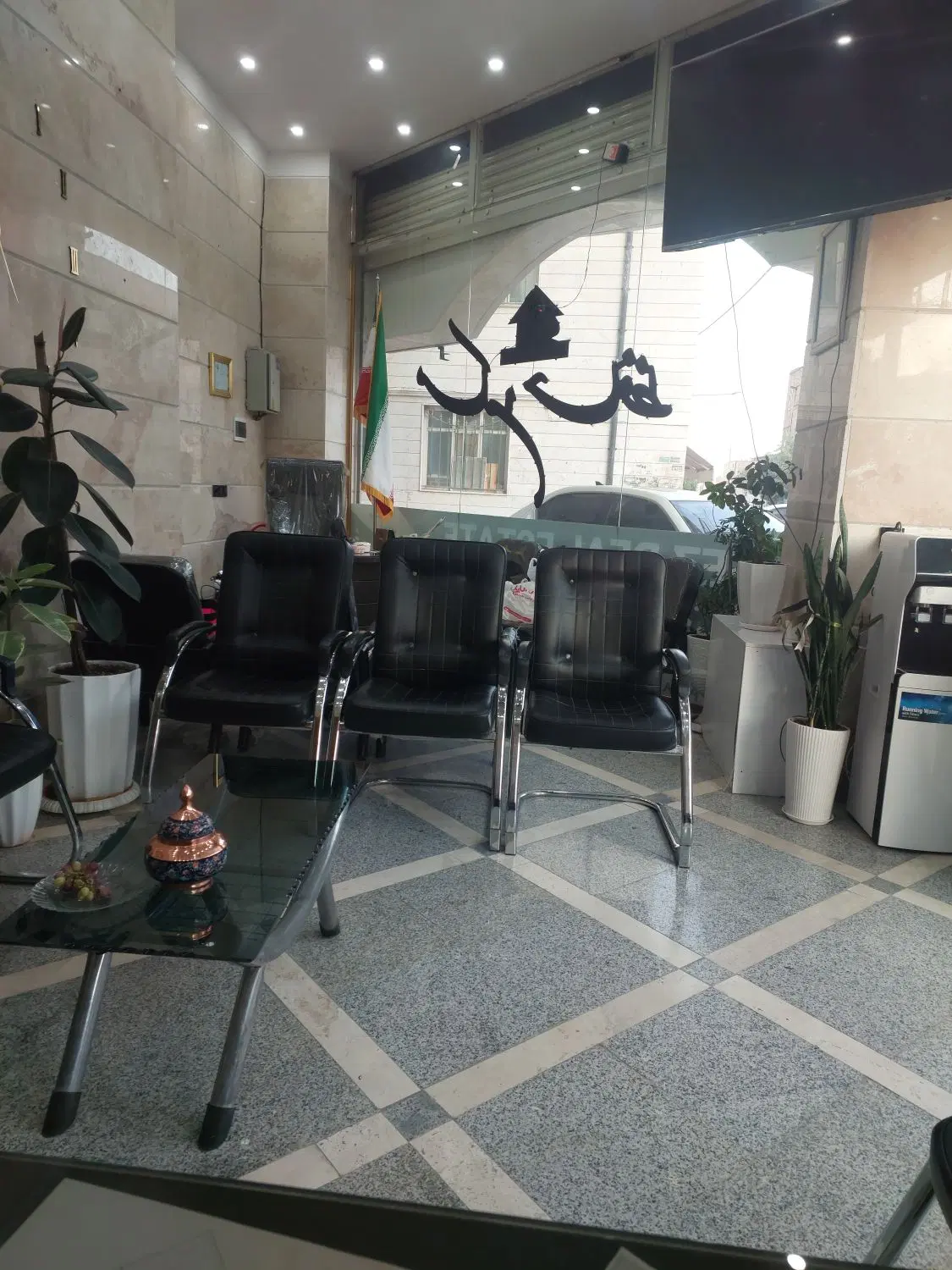 اپارتمان سه خوابه تکواحدی