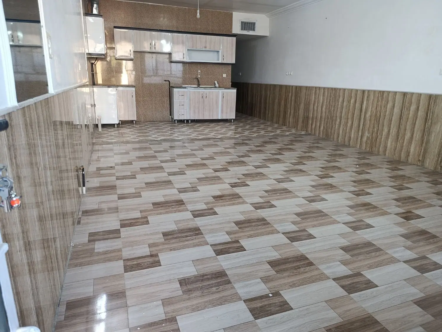 رهن و اجاره منزل در فرحبخش شرقی ۶