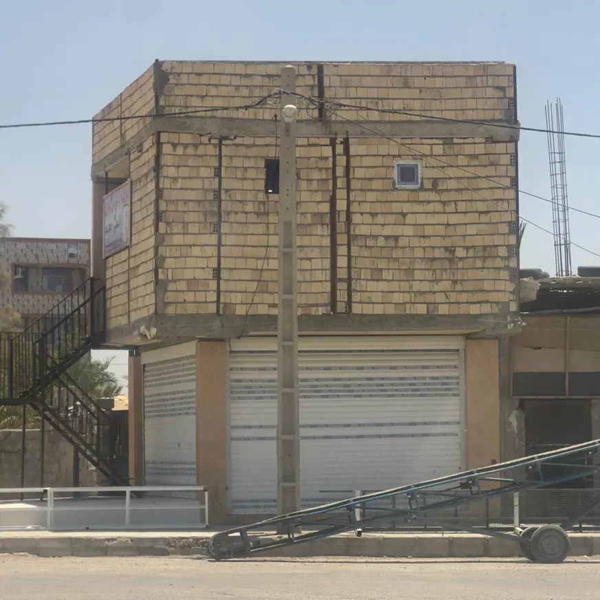 مغازه دو طبقه سر دو نبش