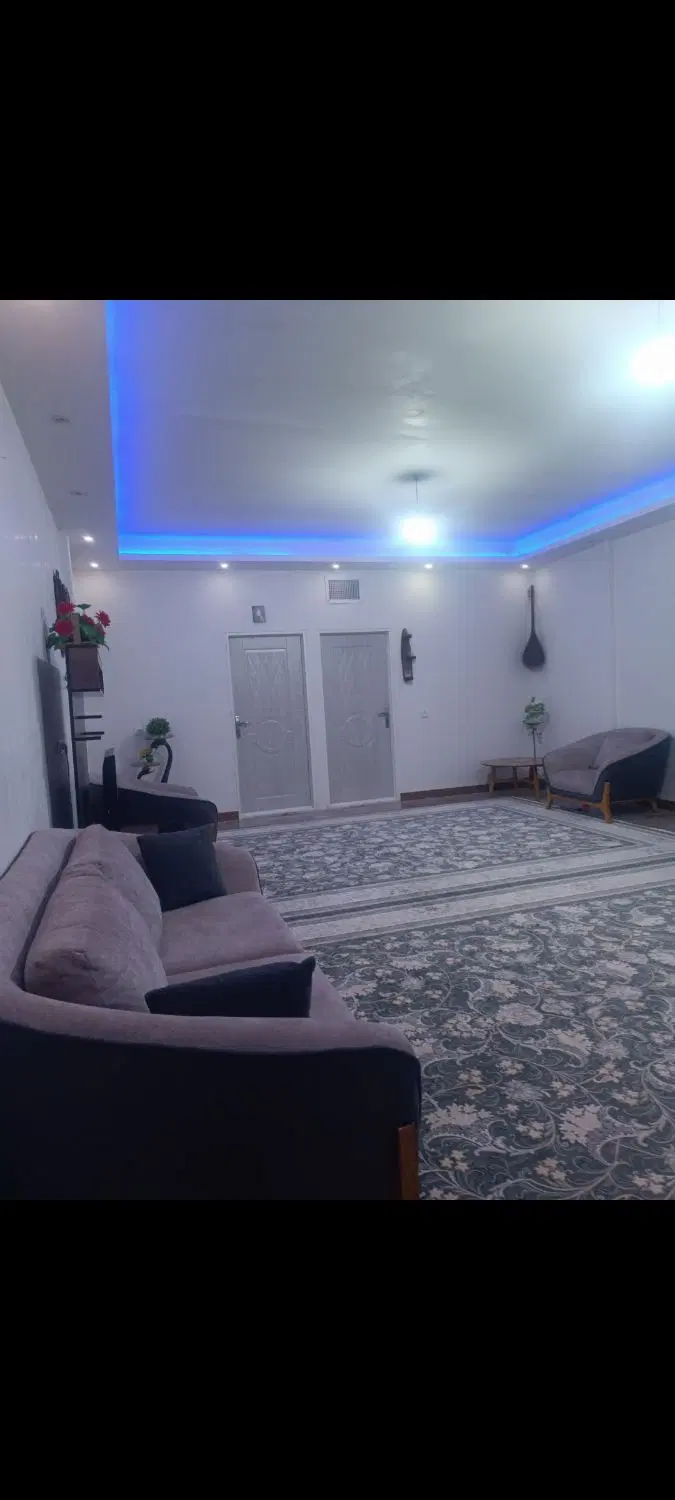 خانه ویلایی درملک اباد
