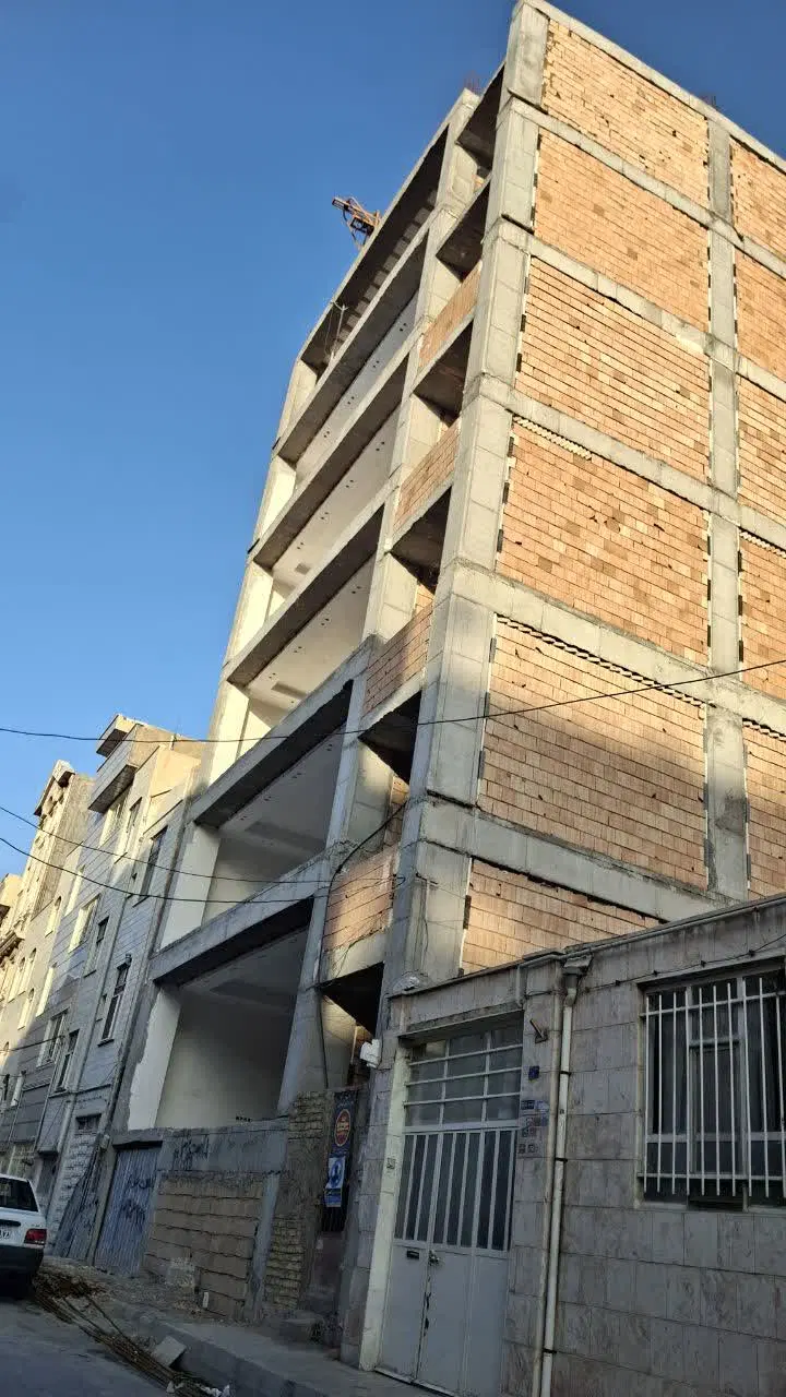 ملک در حال ساخت