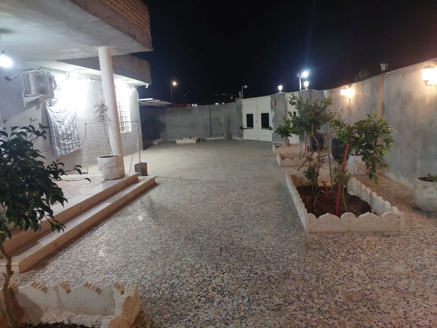 خونه نوساز در حد....