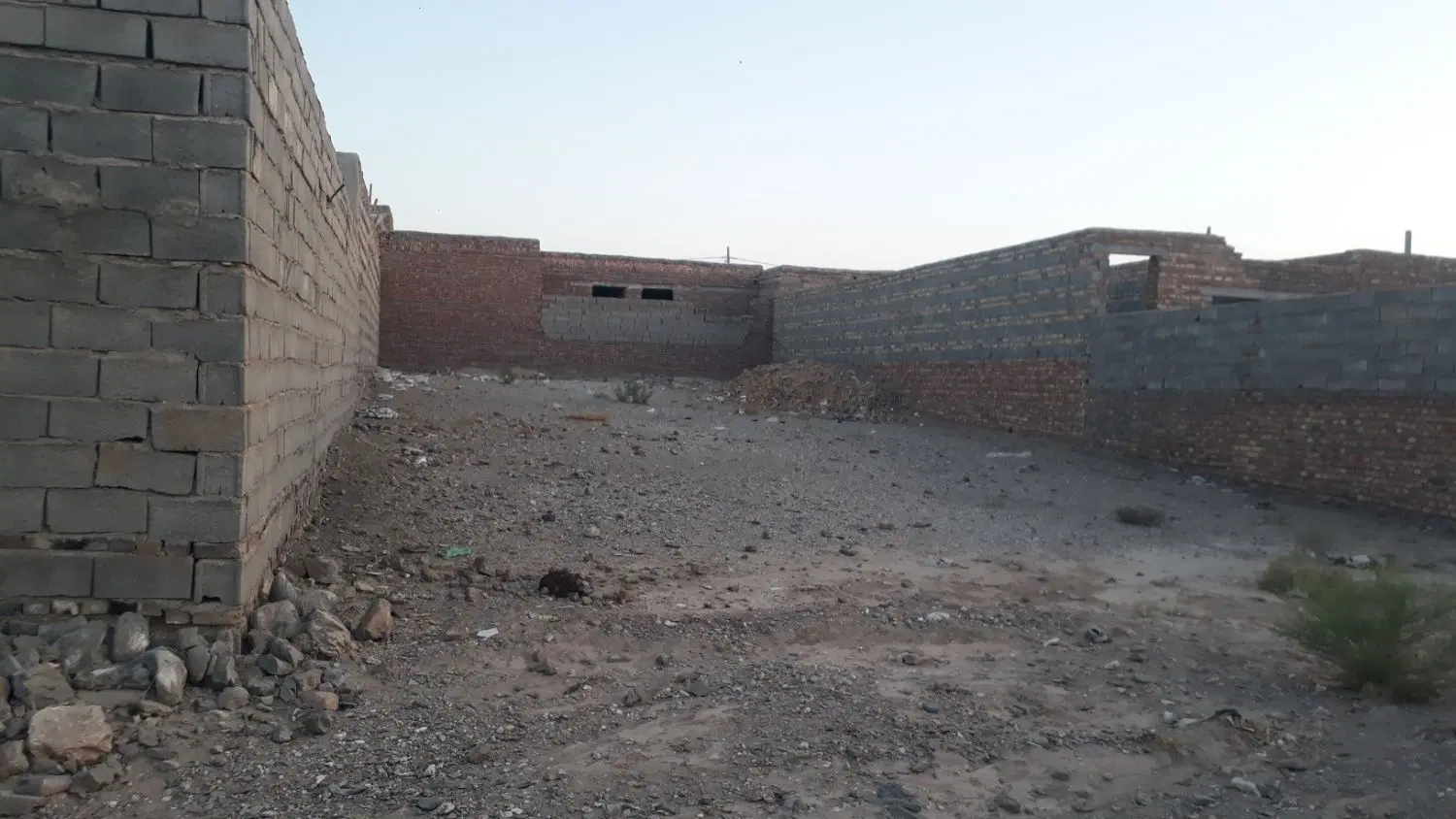 زمین فروشی کالیکه