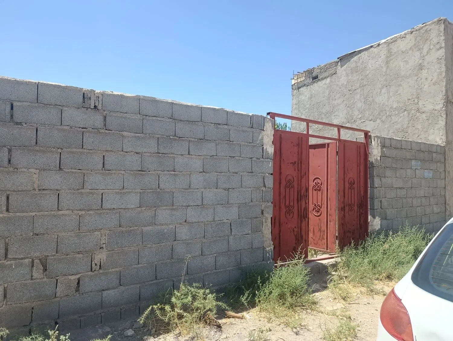 زمین باسفهرجان