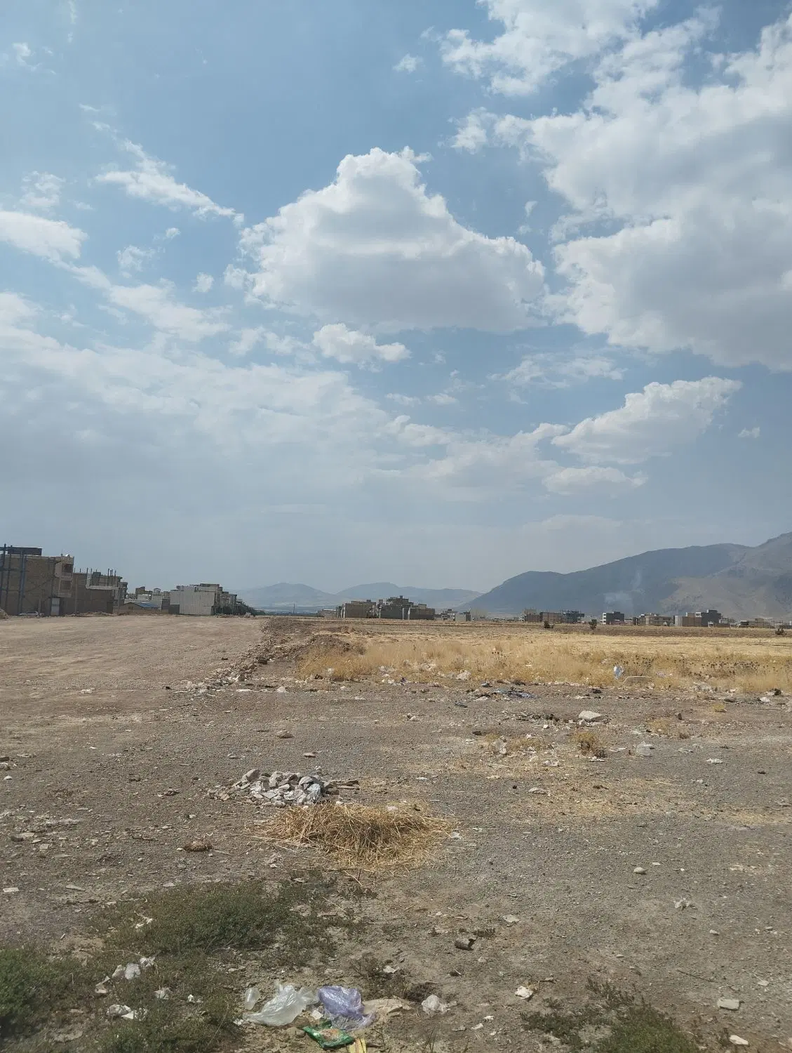 زمین مسکونی واگذاری برادران نجم