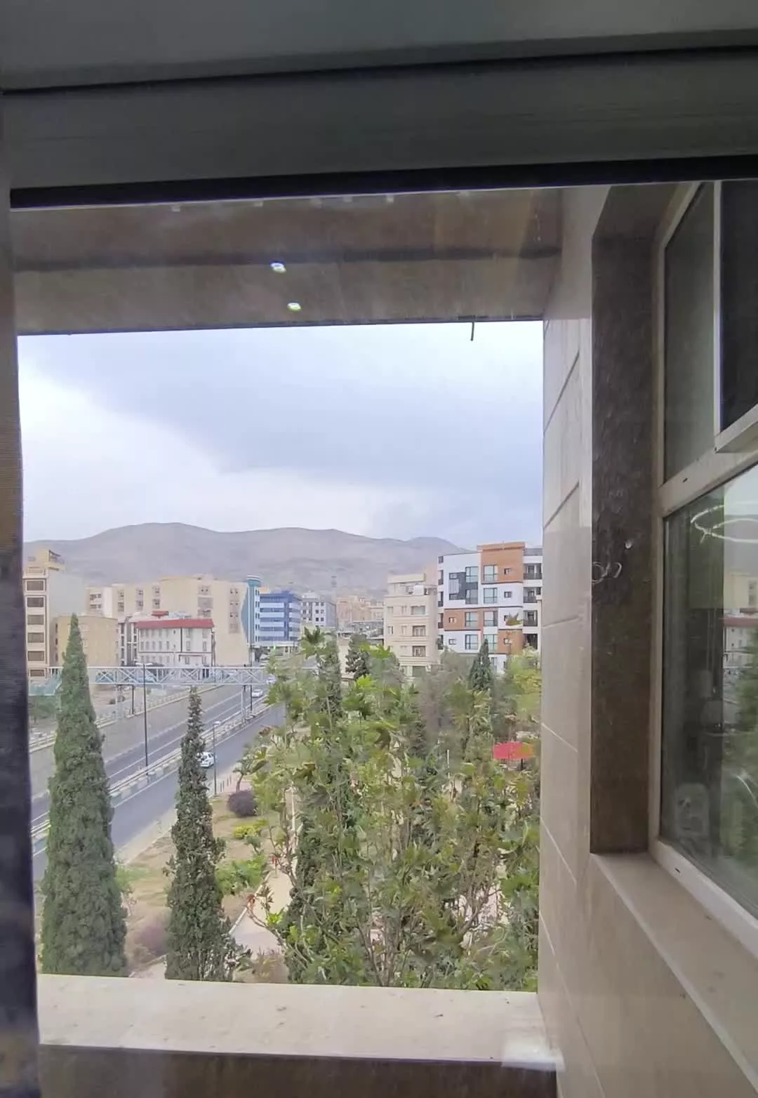 شهران ۶۶ متر دوخوابه ۶ سال ساخت