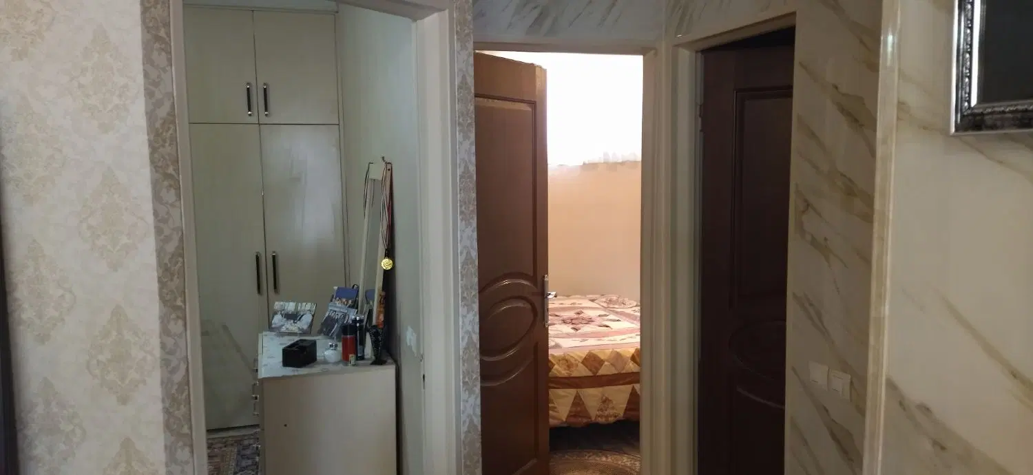 واحد لوکس180متری سه خواب ولی امر رشدیه با پارکینگ