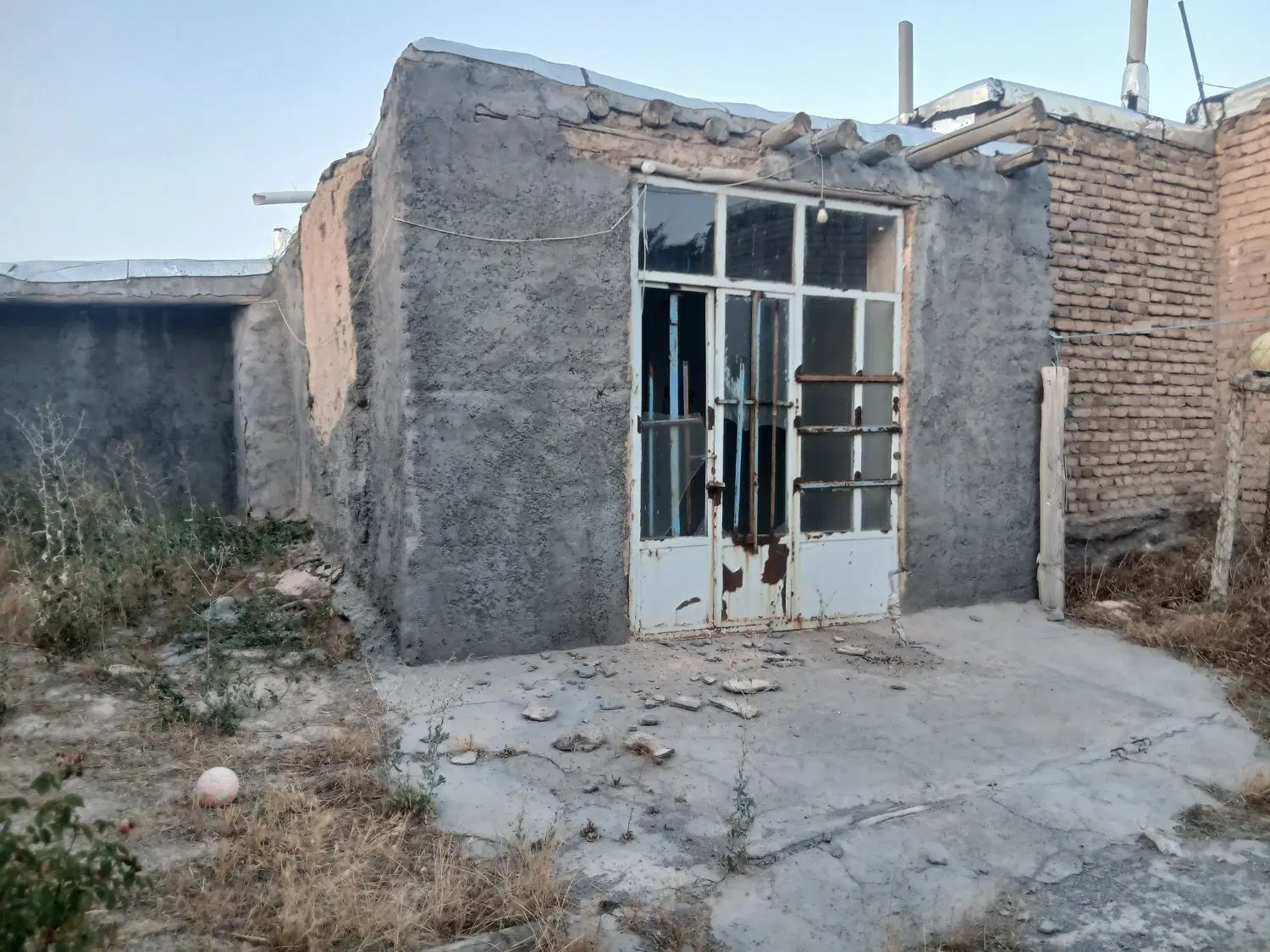 فروش یک خانه کلنی