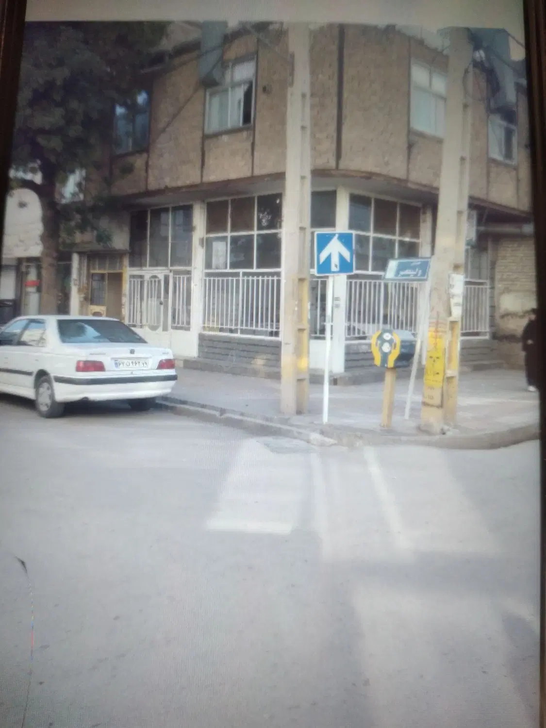 ملک تجاری ومسکونی همراه با سند شش دانگ