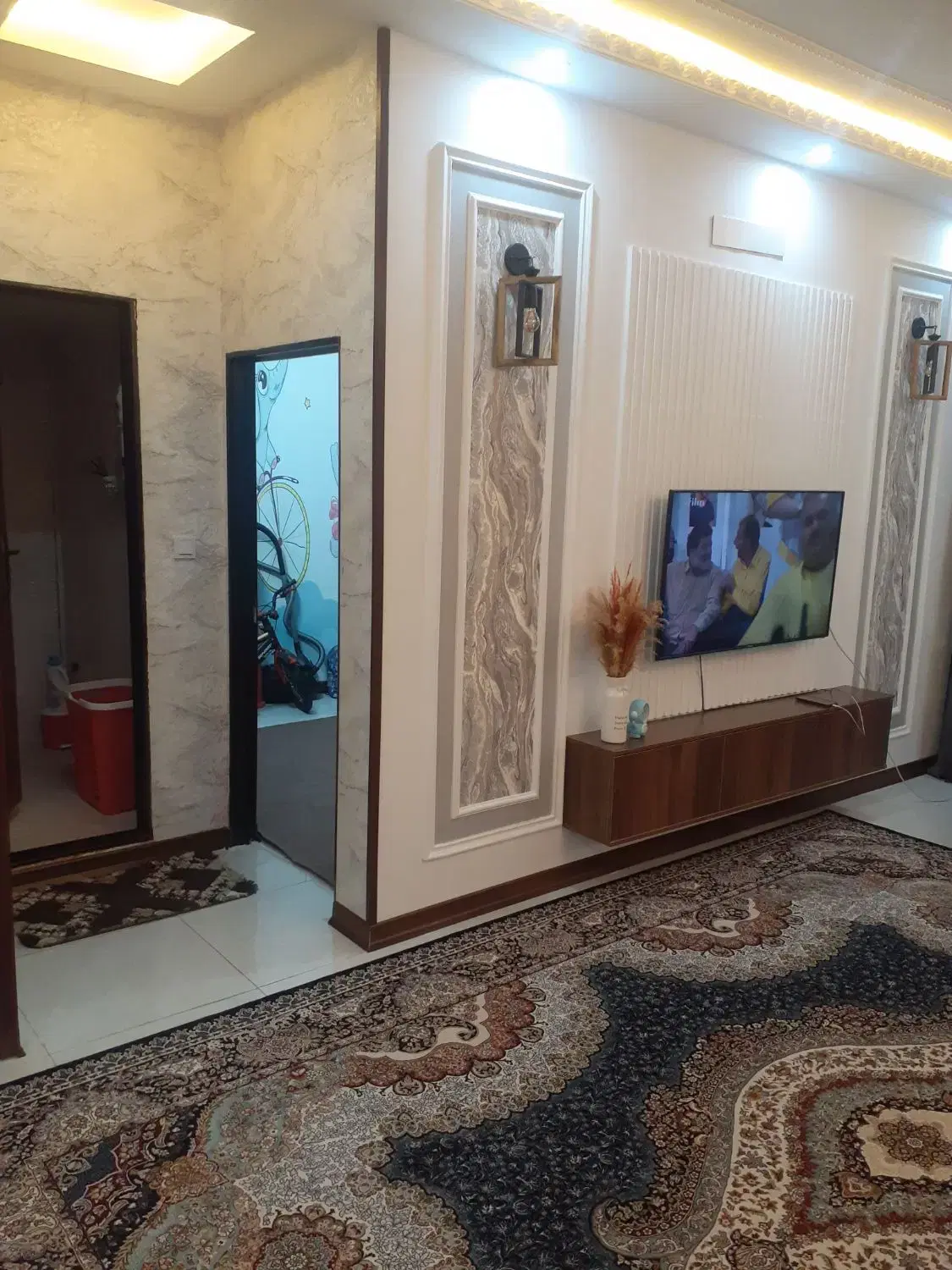 آپارتمان۱۱۰متری_طبقه۴_موحدین_فروش فوری