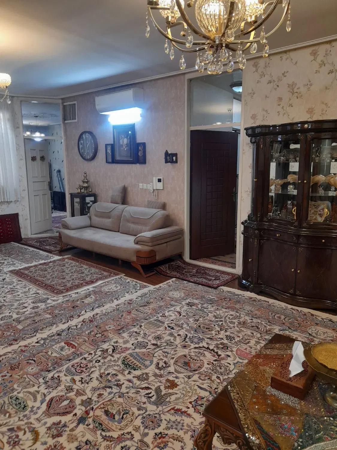 فروش ۱۸۰ متر ویلایی با ۱۴ متر بر  انتهای خ فلاحی