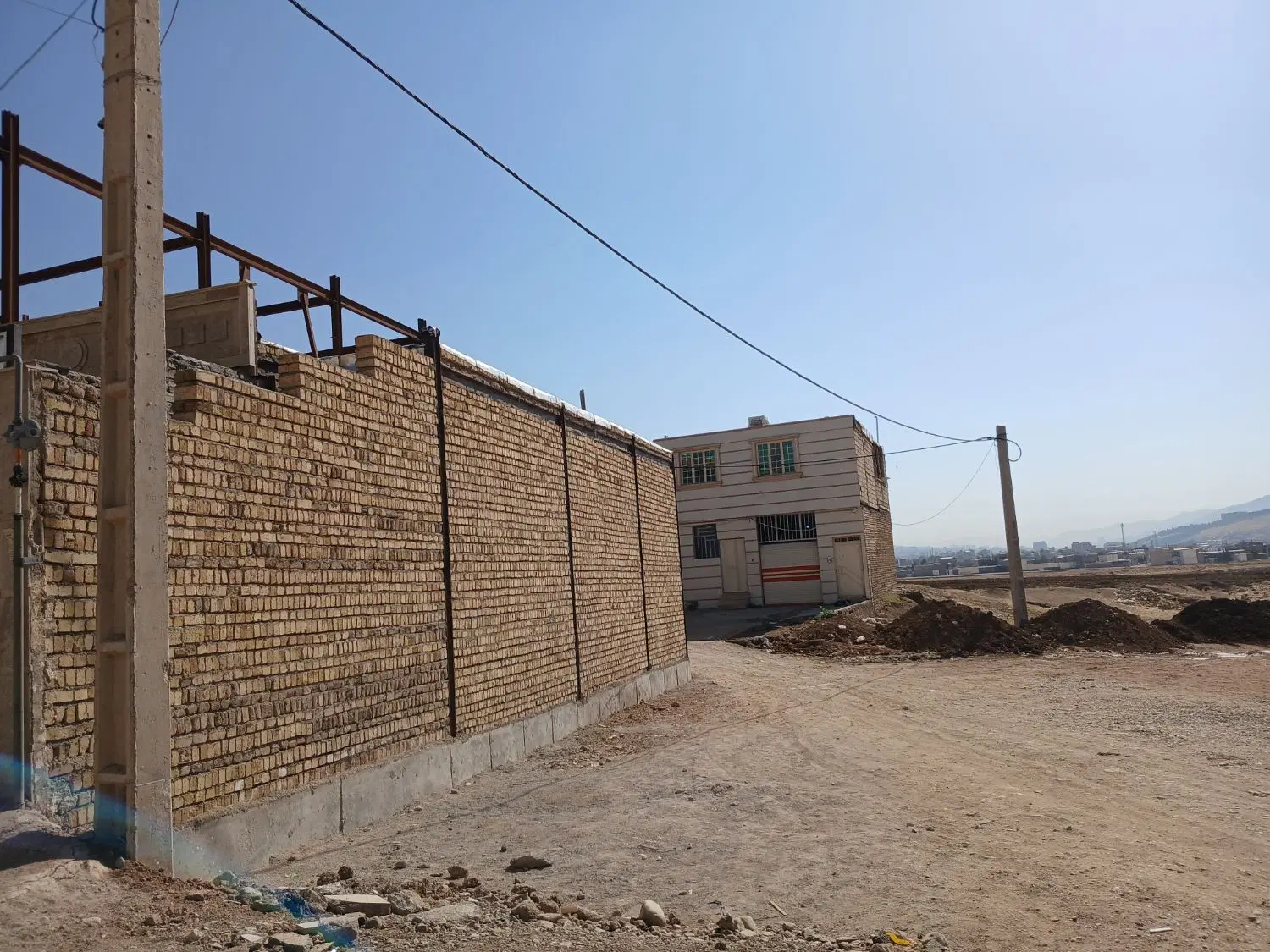 زمین پاپی خالدار
