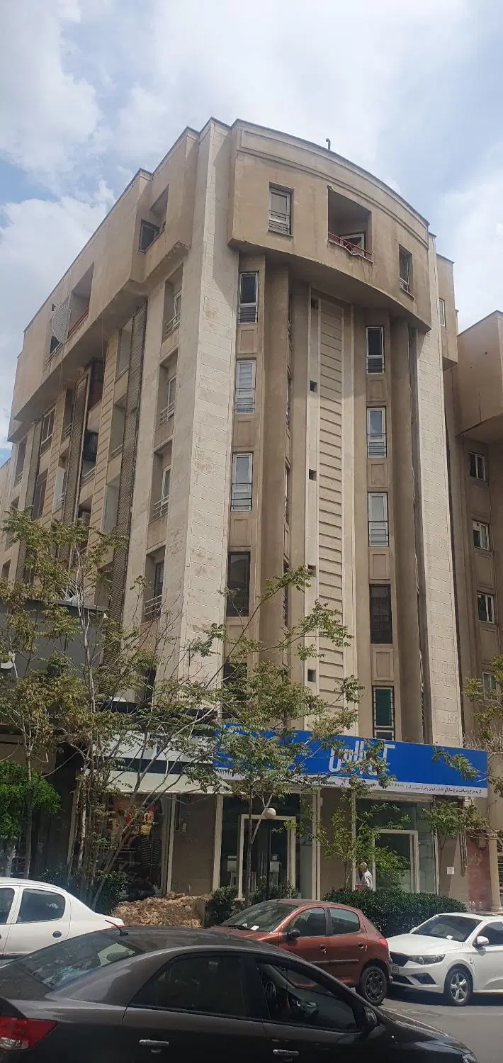 اپارتمان اداری ۱۰۰مترمربع باپارکینگ