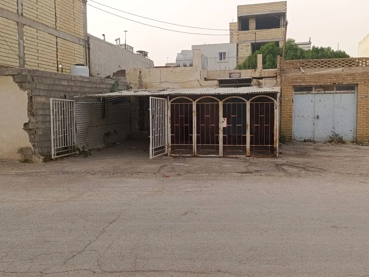 خانه ویلایی گلنگی 128دستگاه