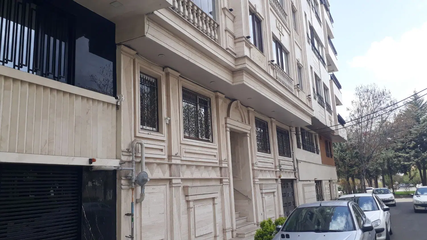 اپارتمان شهرک کارمندان 316 متر لوکس