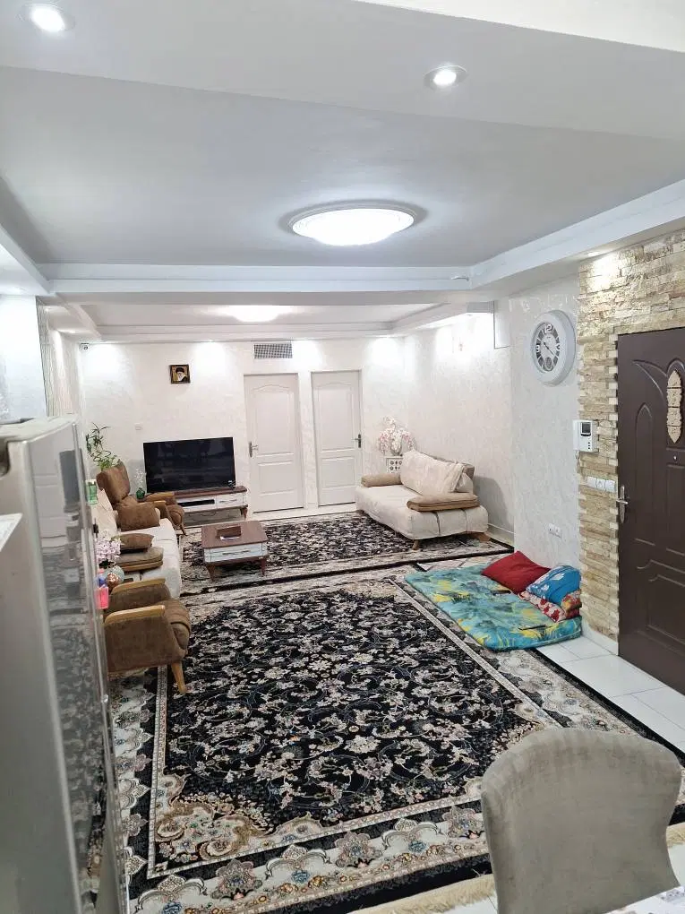 ۸۴ متر فول امکانات پارکینگ اختصاصی_ کاشانی