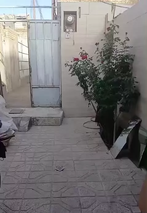 فروشی خانه