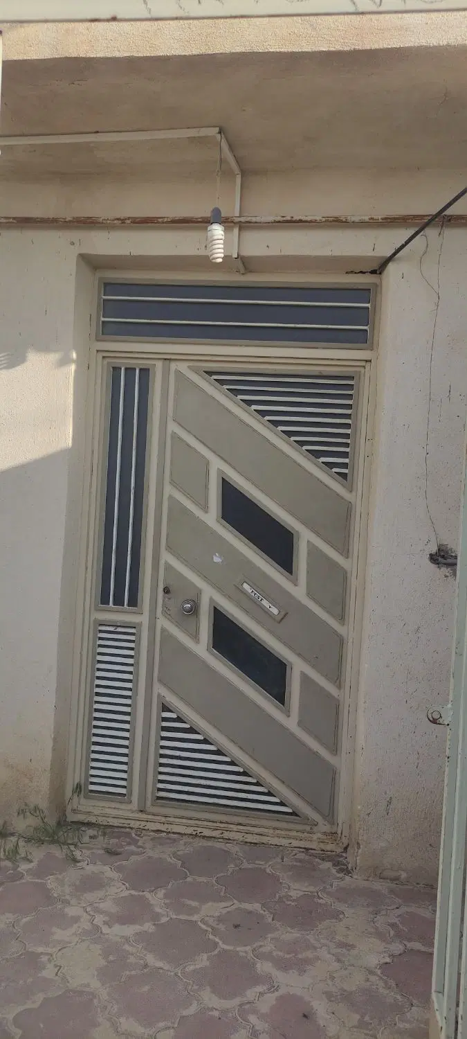 اجاره و فروش  منزل مسکونی در بیجار.    چنگیزقلعه