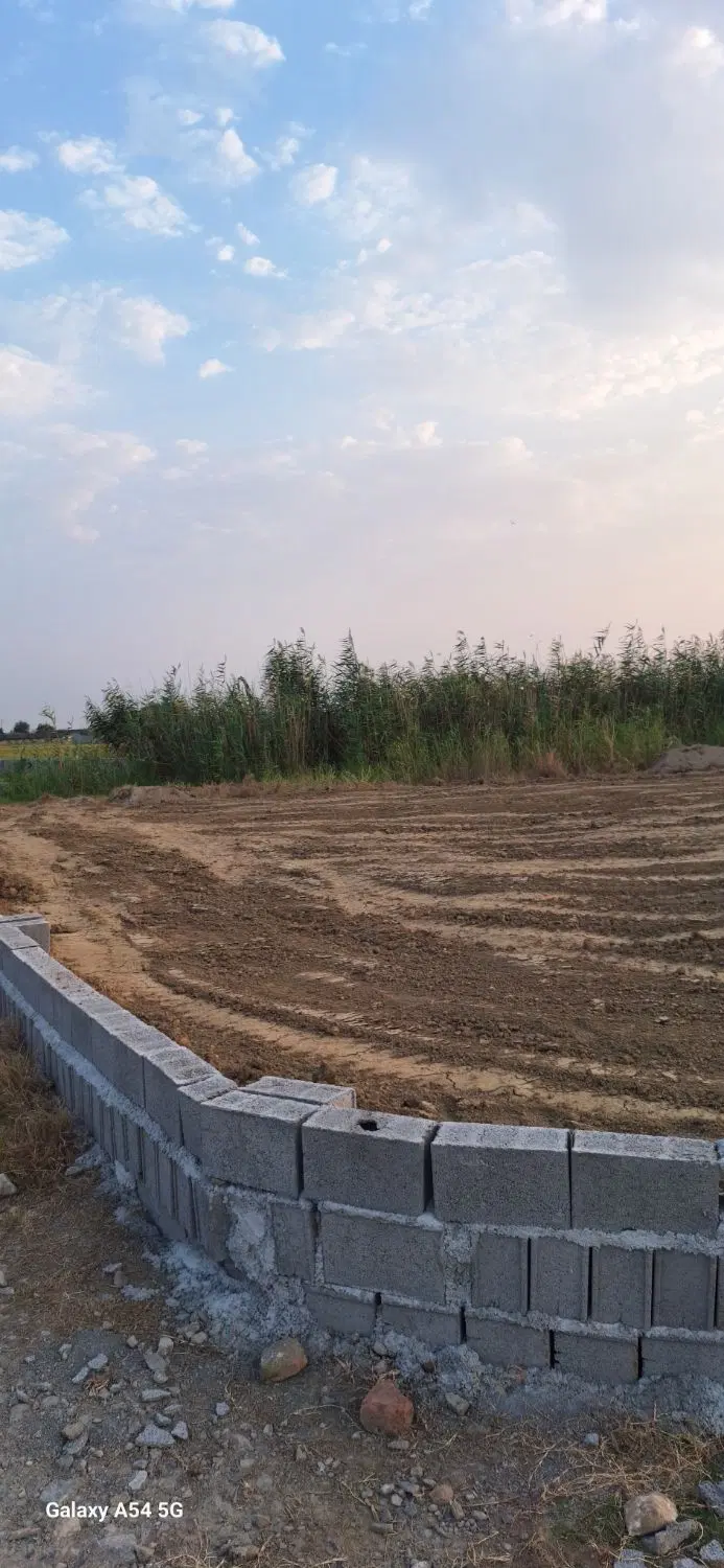 زمین جای دنج و دو نبش