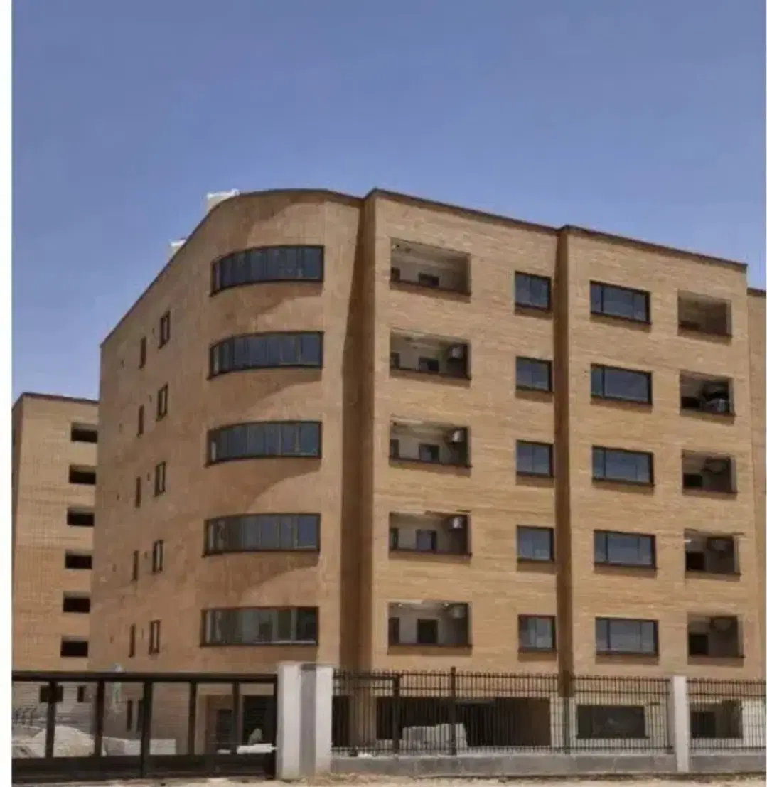 آپارتمان ۱۴۳ متری سه خواب