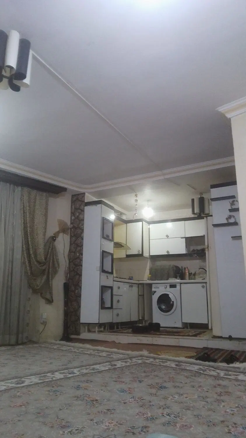 تهاتر، خانه طبقه ۲