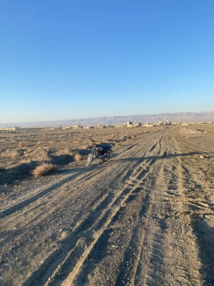 زمین ۱۲۵متر ابعاد۵در۲۵مترسندداربین ۶۰متری کمربندی