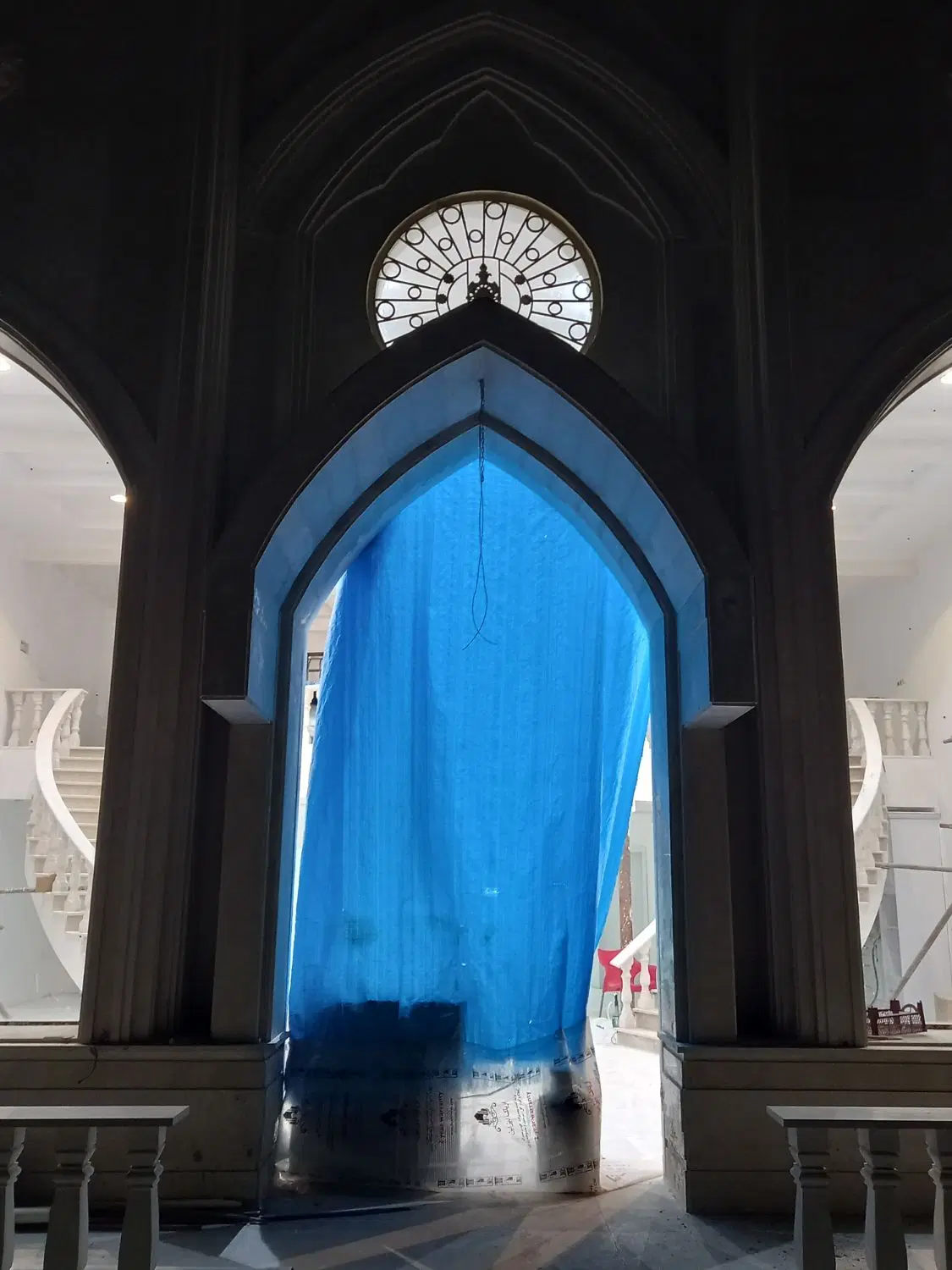 سوله ۲۰۰متری با اشپزخانه جدا و حیاط ۳۰۰متری