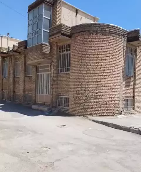 رهن و اجاره زیر زمین  ۵۰ متری