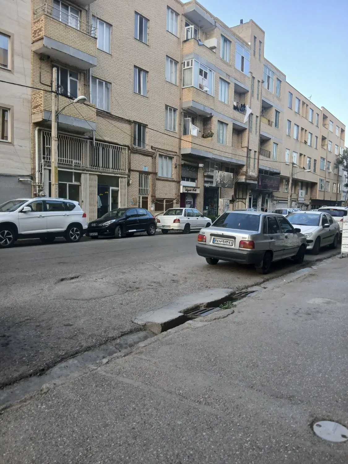 یک قطعه زمین در الهیه بر خیابان ۳۵ متری