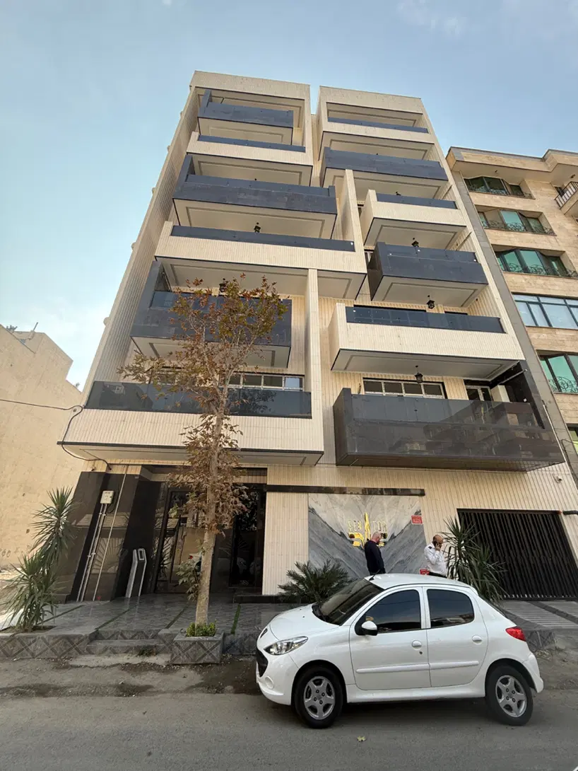 ۱۳۵متری دو پارکینگ  و ۱۰۸متری شهرک بنفشه لاکچری
