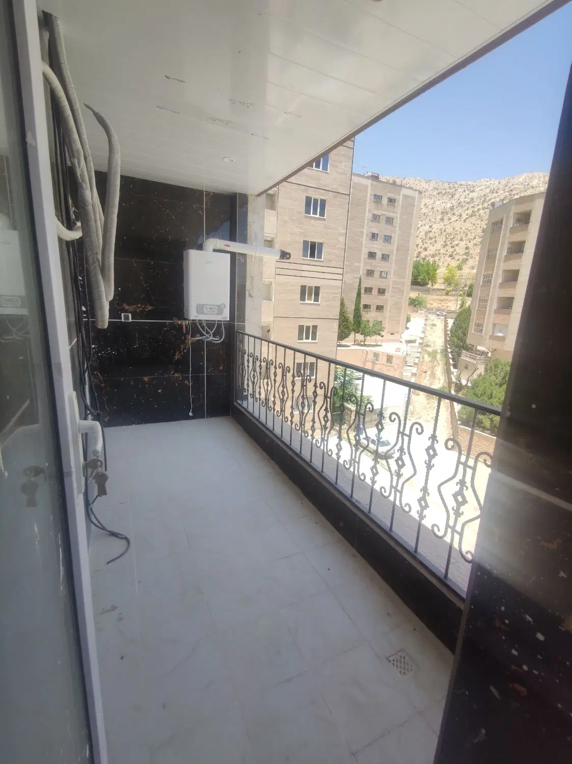 120 متر آپارتمان 2 خوابه شخصی ساز صدرا