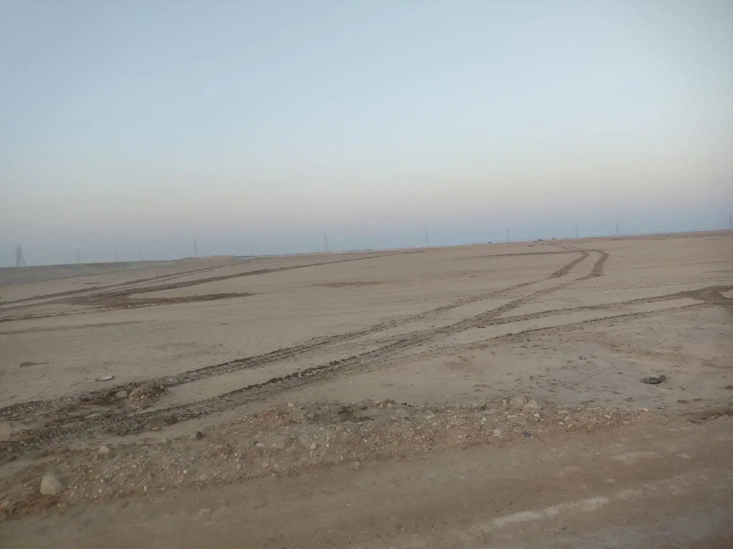 زمین فرهنگیان خورموج