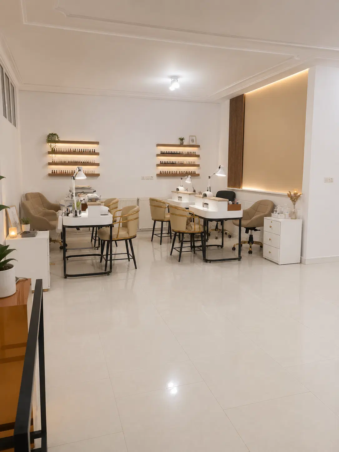 اجاره میز ناخن