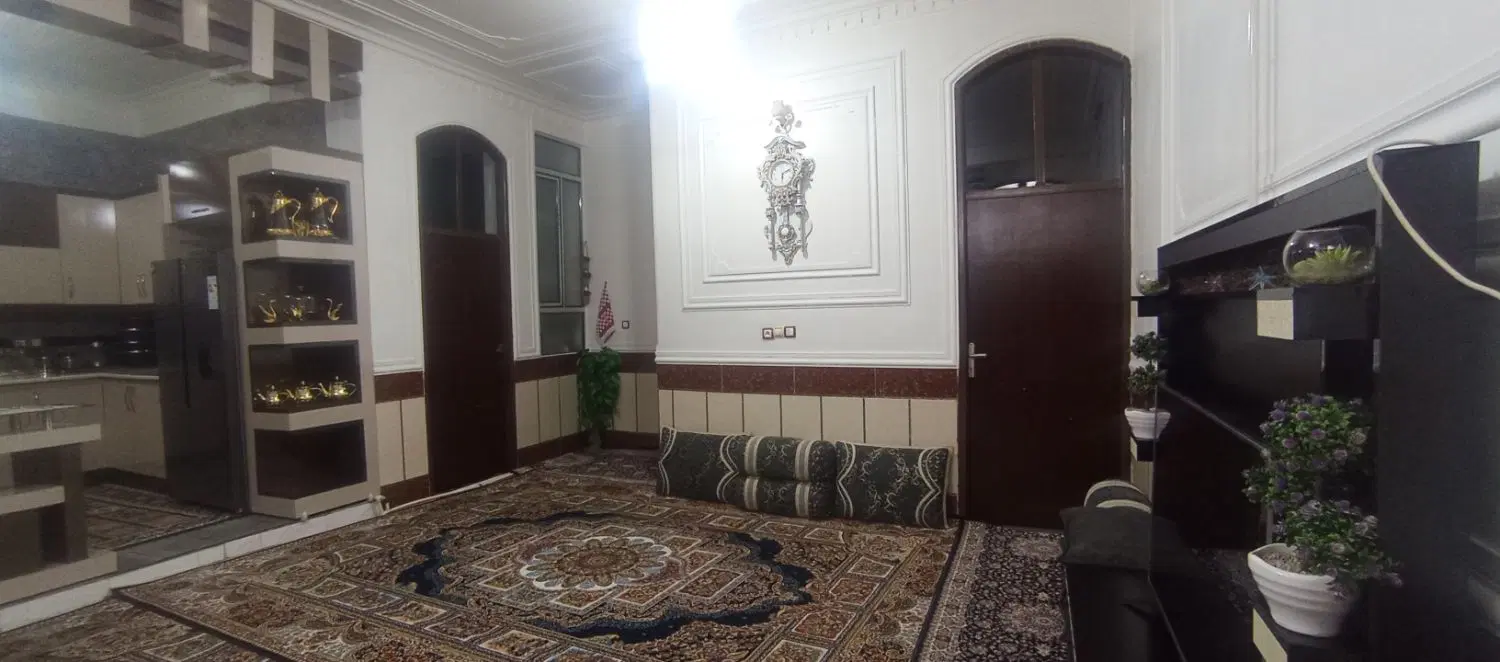 خانه فروشی نبوت . سعادت