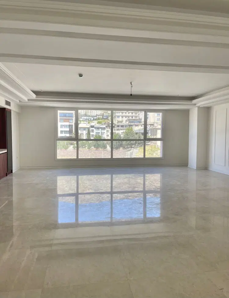 ۱۸۵متر_۳خواب_فول امکانات_۲پارکینگ_اباذر